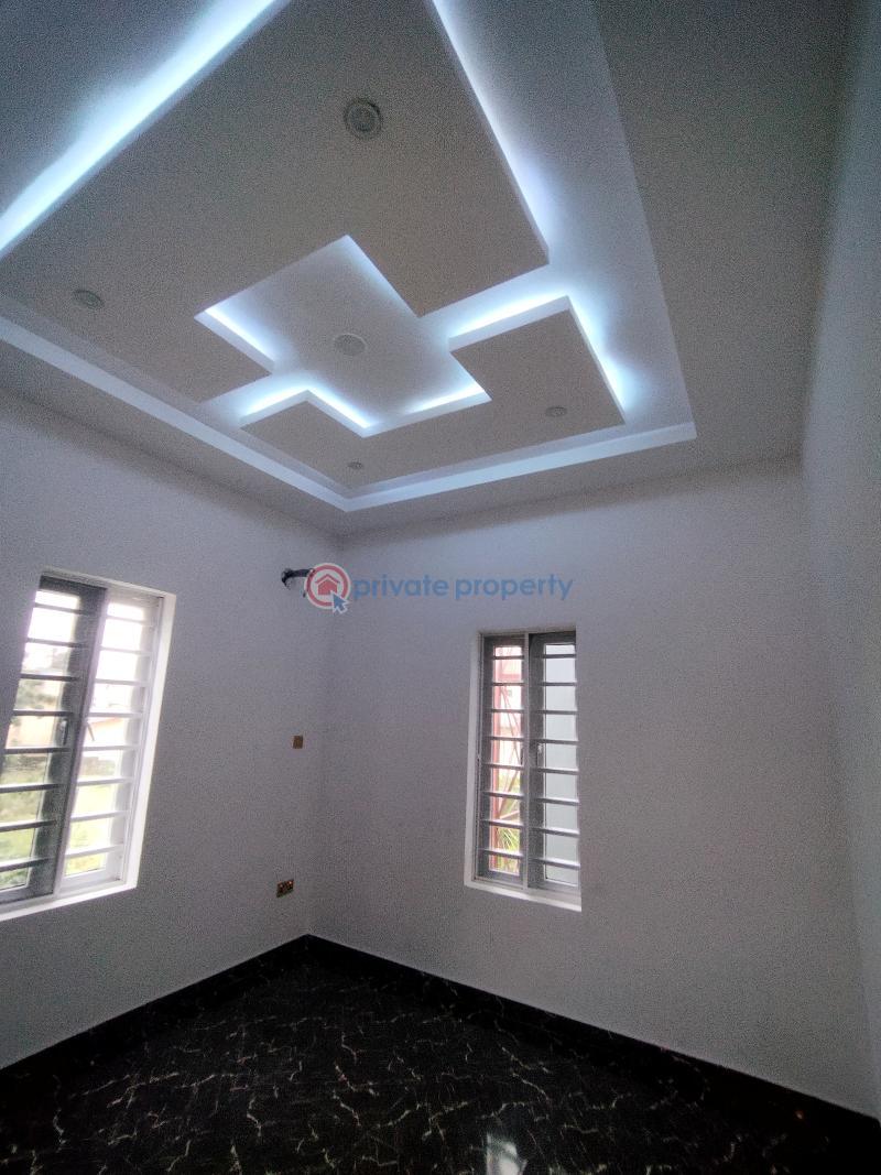2 bedroom House For Rent Gbagada Lagos - 3