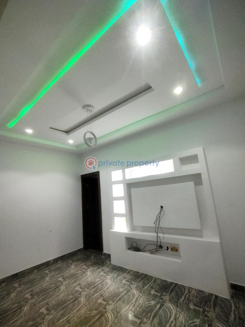 2 bedroom House For Rent Gbagada Lagos - 1