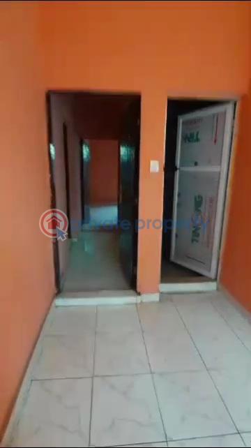 2 bedroom Flat & Apartment For Rent Off Bayo Oyewale Street Ojota Lagos - 2
