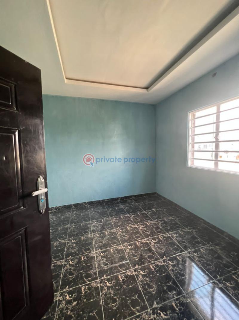 3 bedroom House For Rent P & T Estate, Ipaja Lagos - 4