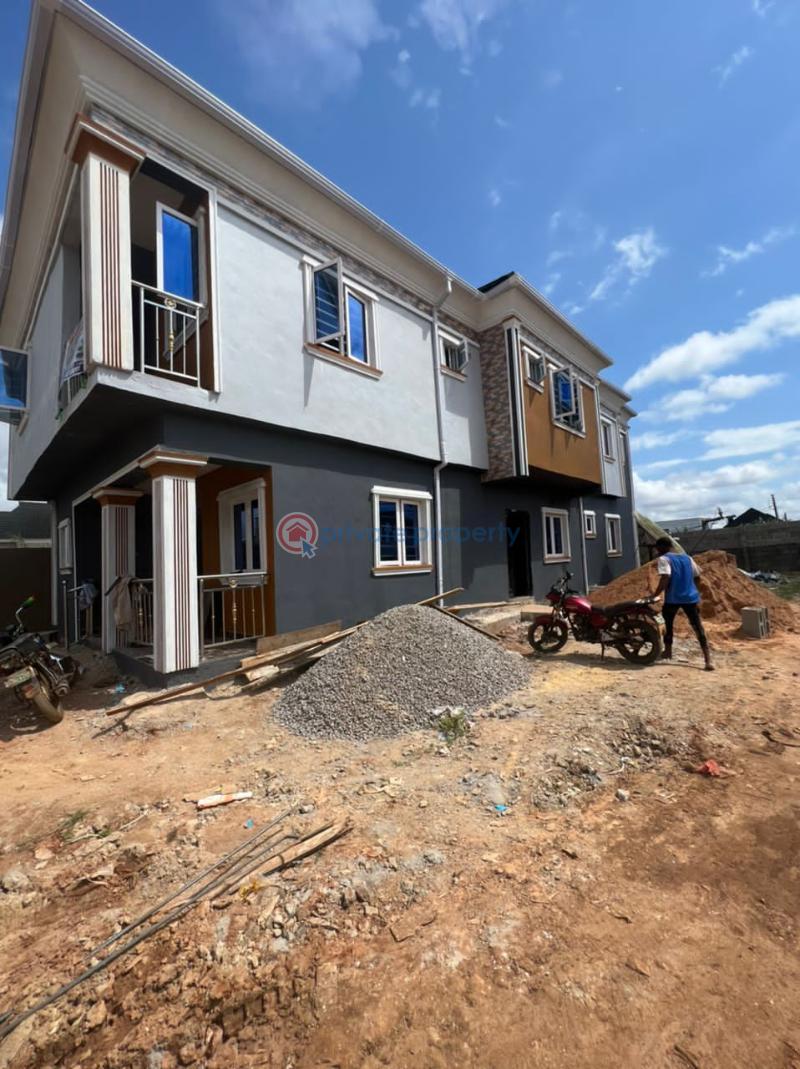 3 bedroom House For Rent P & T Estate, Ipaja Lagos - 1