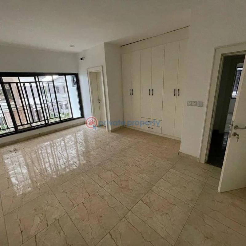 4 bedroom House For Sale By Stella Maris Sch Abuja Phase 3  - 11