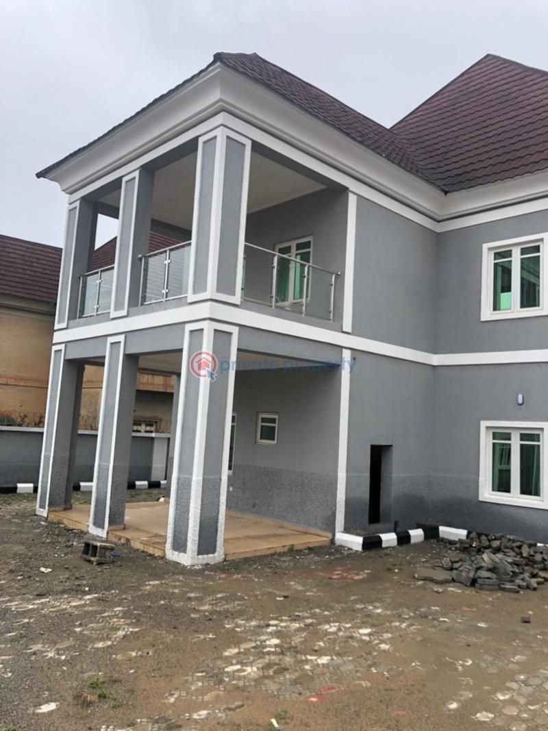For rent 4 bedroom House In An Estate Tarred In & Out Lokogoma Abuja