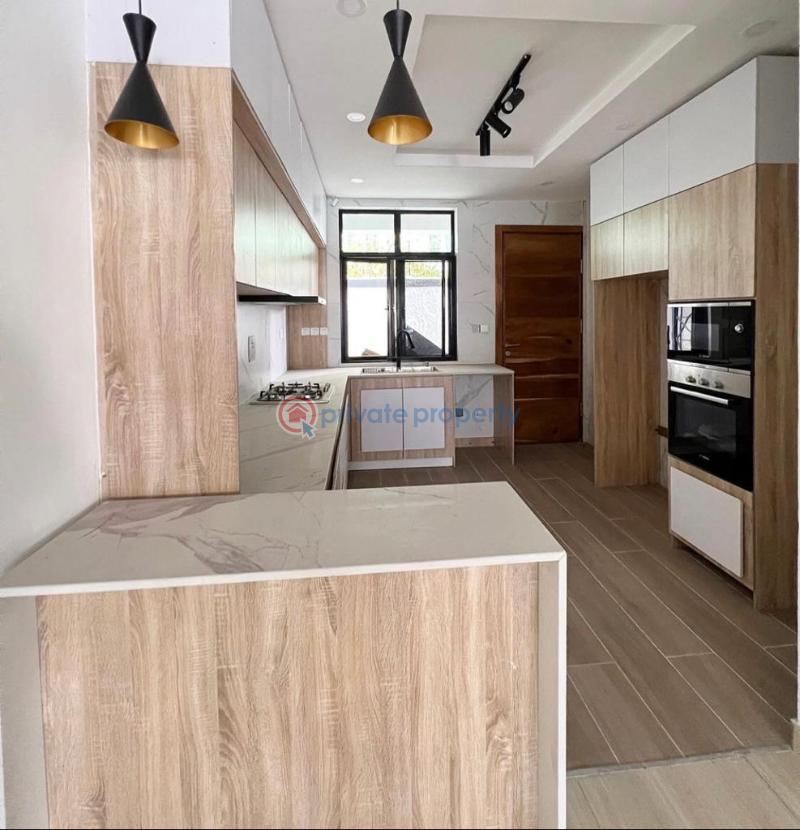 4 bedroom House For Rent Lekki Phase 1 Lagos - 10