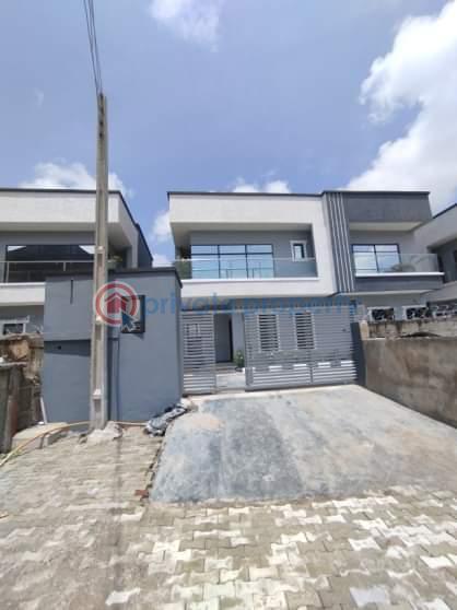 5 bedroom House For Sale Greenfield Estate Ago Palace Isolo Lagos - 3