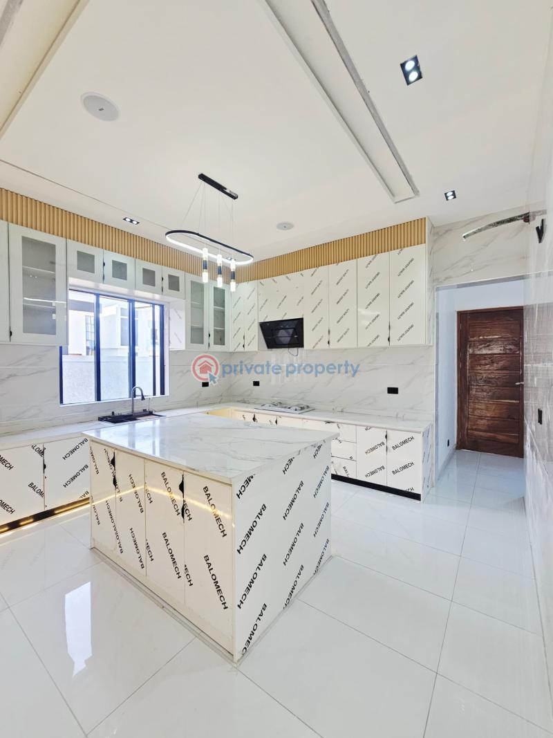 5 bedroom Detached Duplex For Sale Lekki Lagos - 2