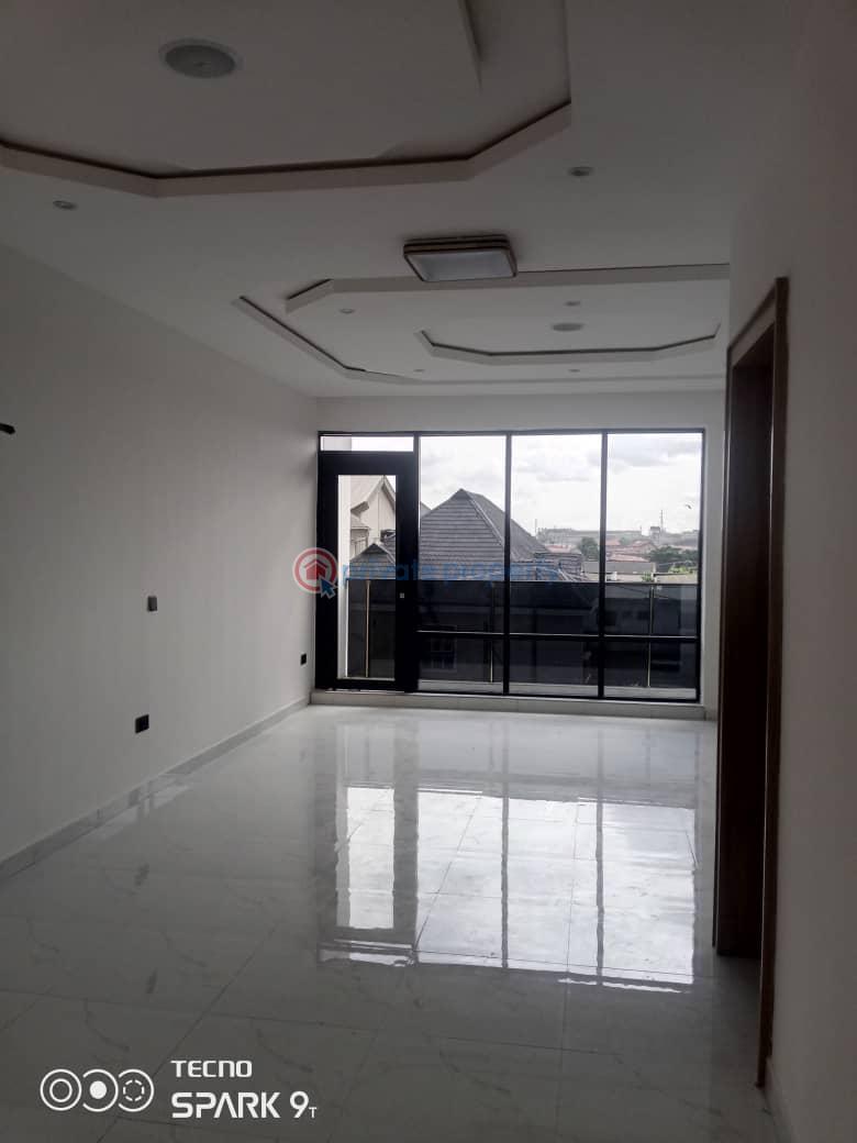 5 bedroom House For Sale Omole Phase 1 Ojodu Lagos - 4