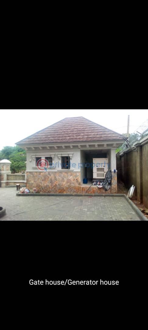 5 bedroom House For Rent Main Guzape Abuja Phase 1  - 6