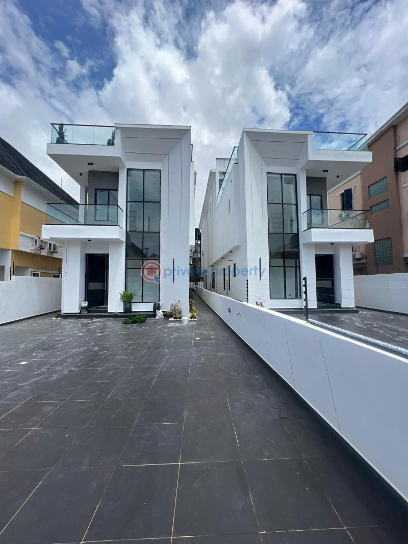 5 bedroom Detached Duplex For Sale Chevron Drive Lekki Lagos - 1