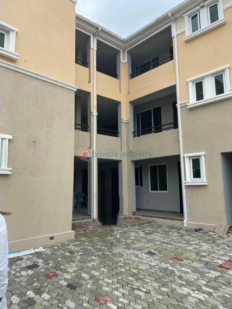 3 bedroom House For Sale Agungi Lekki Lagos - 2