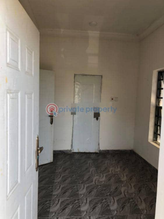 1 bedroom Flat & Apartment For Rent Divine Homes Thomas Estate Ajah Lagos - 4