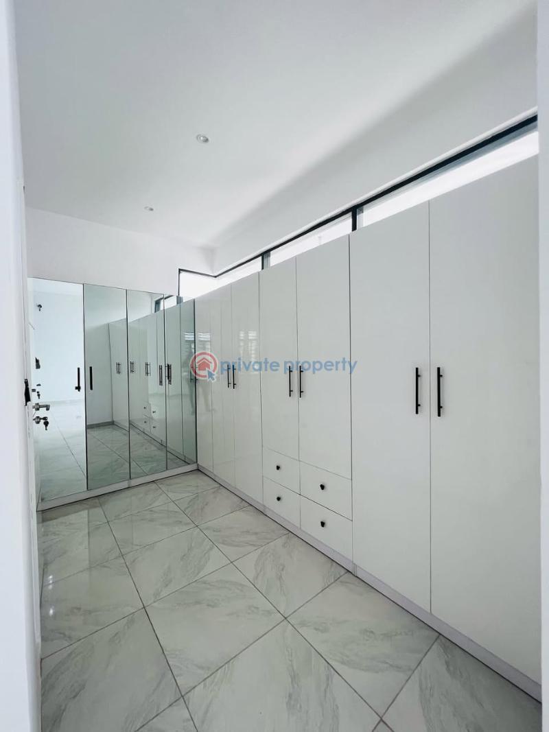 5 bedroom Detached Duplex For Sale Ikota Lekki Lagos - 11