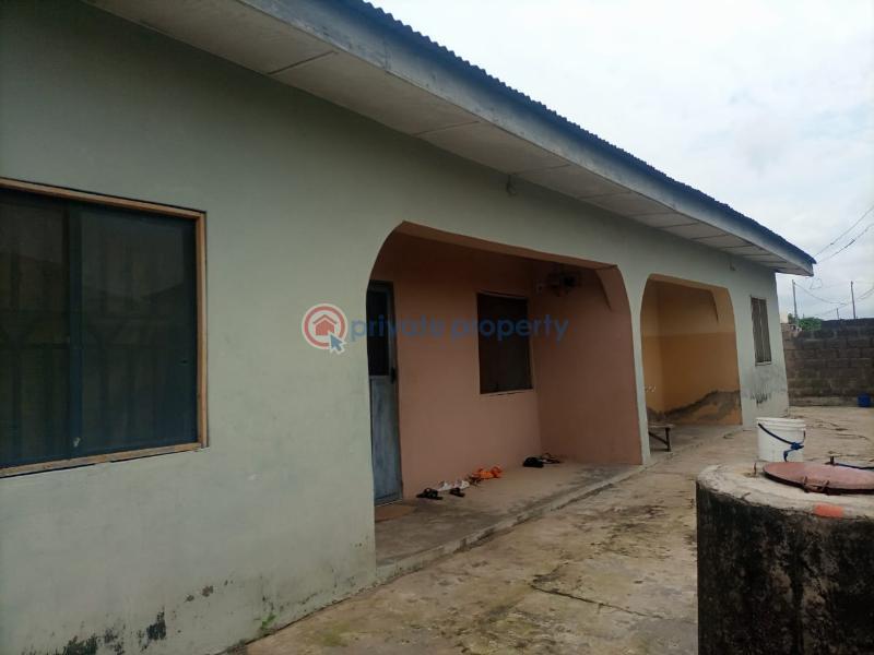 3 bedroom House For Sale Iletuntun Behind Dss Estate Ibadan Oyo - 3
