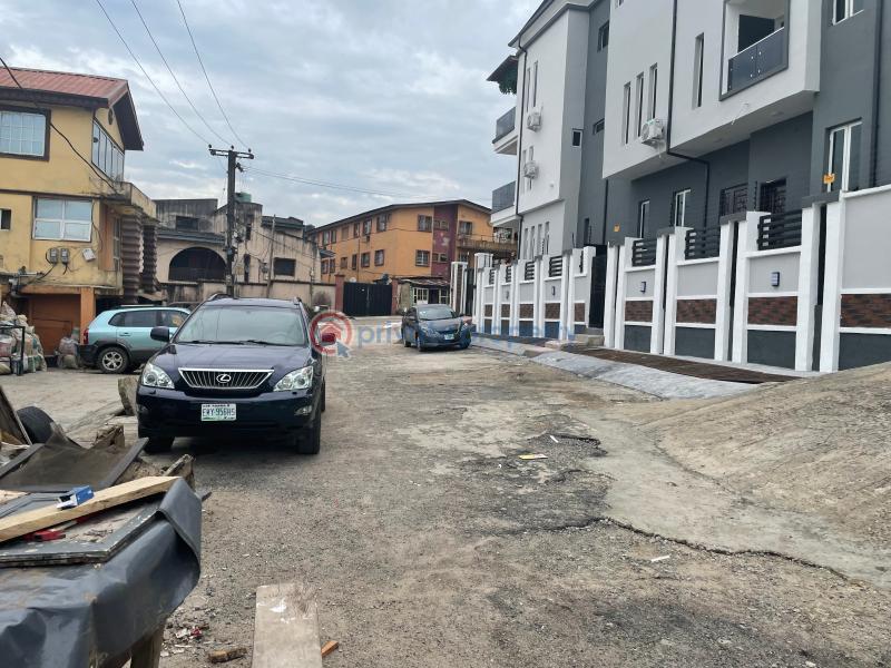 Bungalow For Sale An Estate Off College Road Ifako-ogba Lagos - 7