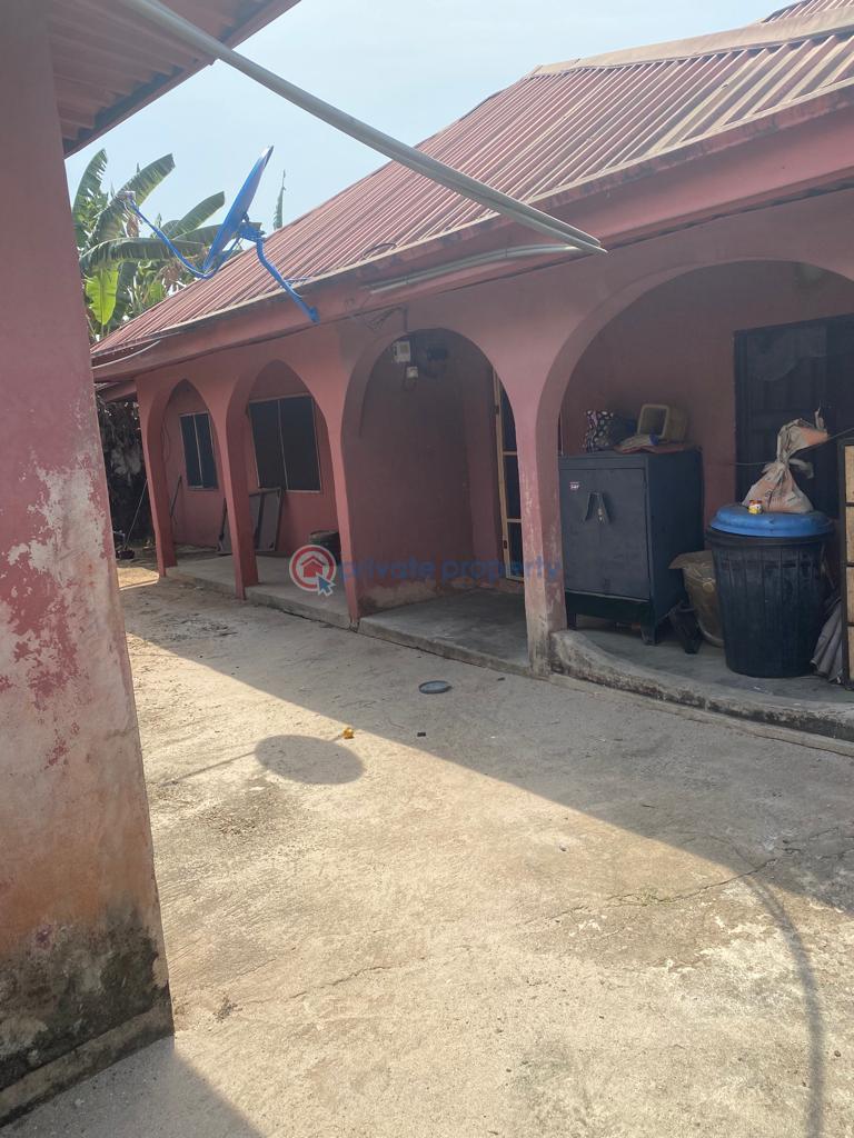 For sale 3 bedroom House At World Bank Imo Housing Road Owerri Imo