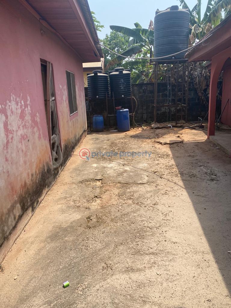 For sale 3 bedroom House At World Bank Imo Housing Road Owerri Imo