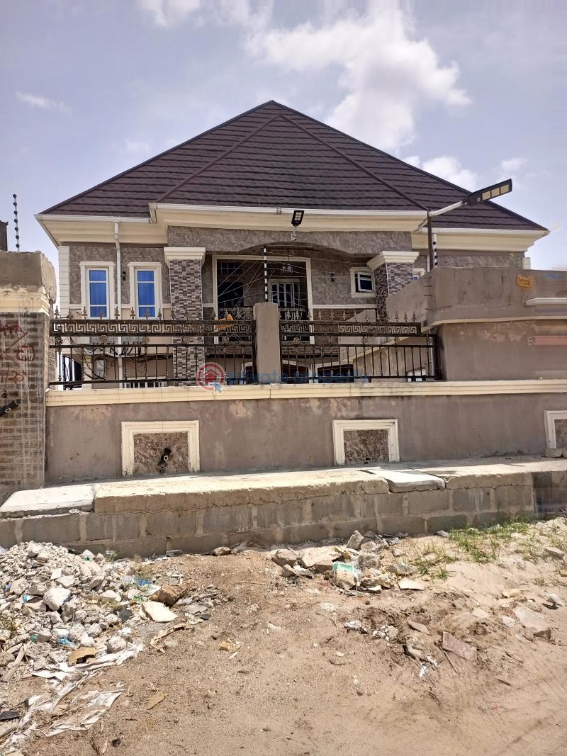 2 bedroom Flat & Apartment For Rent Hotel Bus Stop Bucknor Isolo Lagos - 3