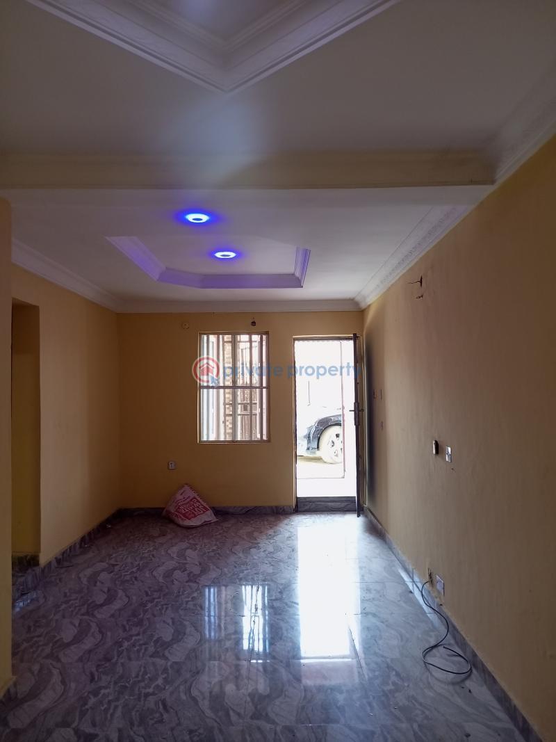 2 bedroom Flat & Apartment For Rent Hotel Bus Stop Bucknor Isolo Lagos - 9