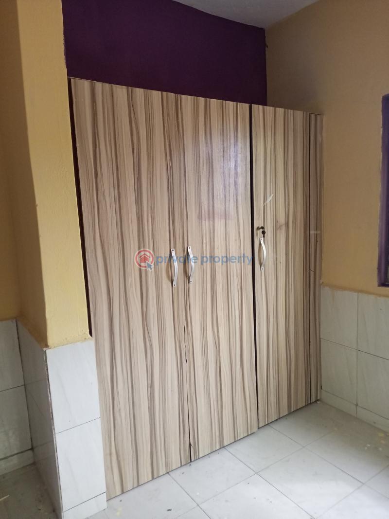 2 bedroom Block Of Flats For Rent I.k.j Bus Stop Bucknor Estate Bucknor Estate Isolo Lagos - 8