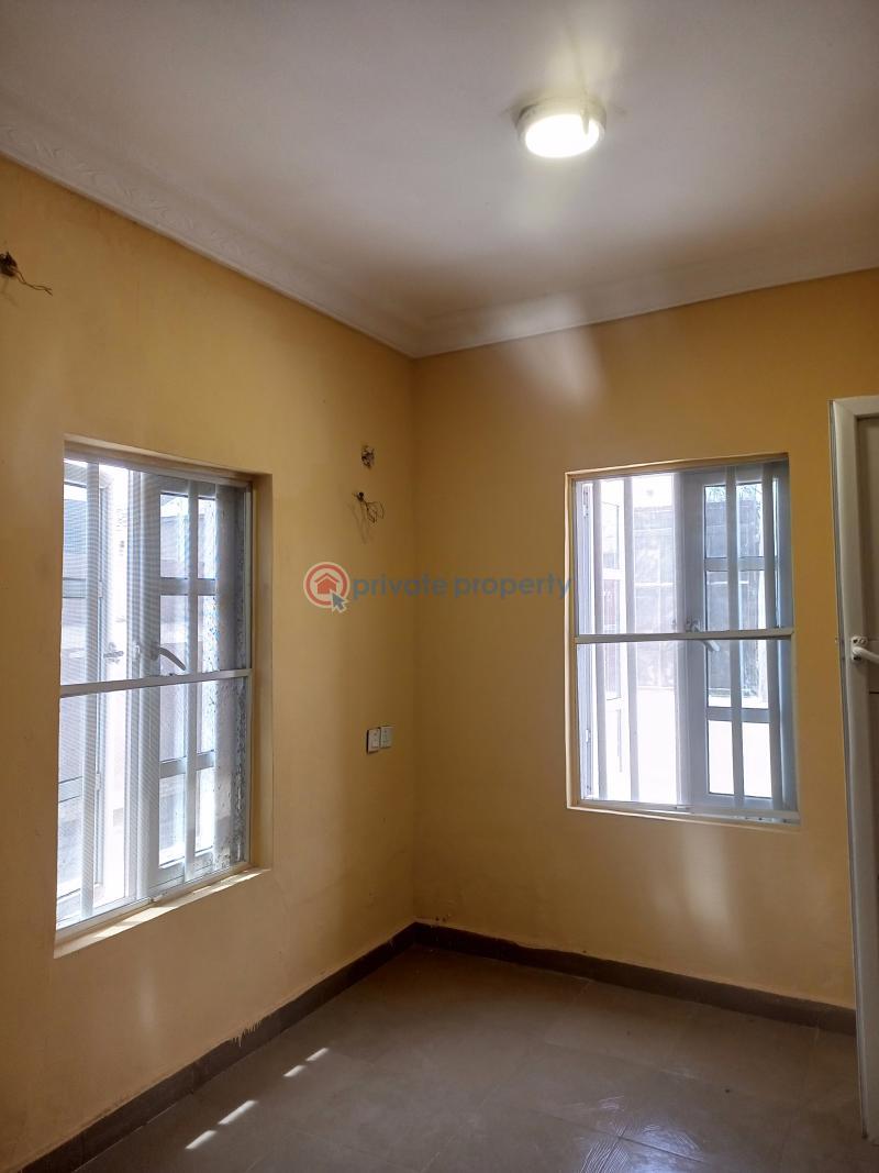 2 bedroom Flat & Apartment For Rent Hotel Bus Stop Bucknor Isolo Lagos - 1