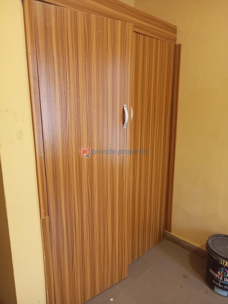 2 bedroom Flat & Apartment For Rent Hotel Bus Stop Bucknor Isolo Lagos - 2