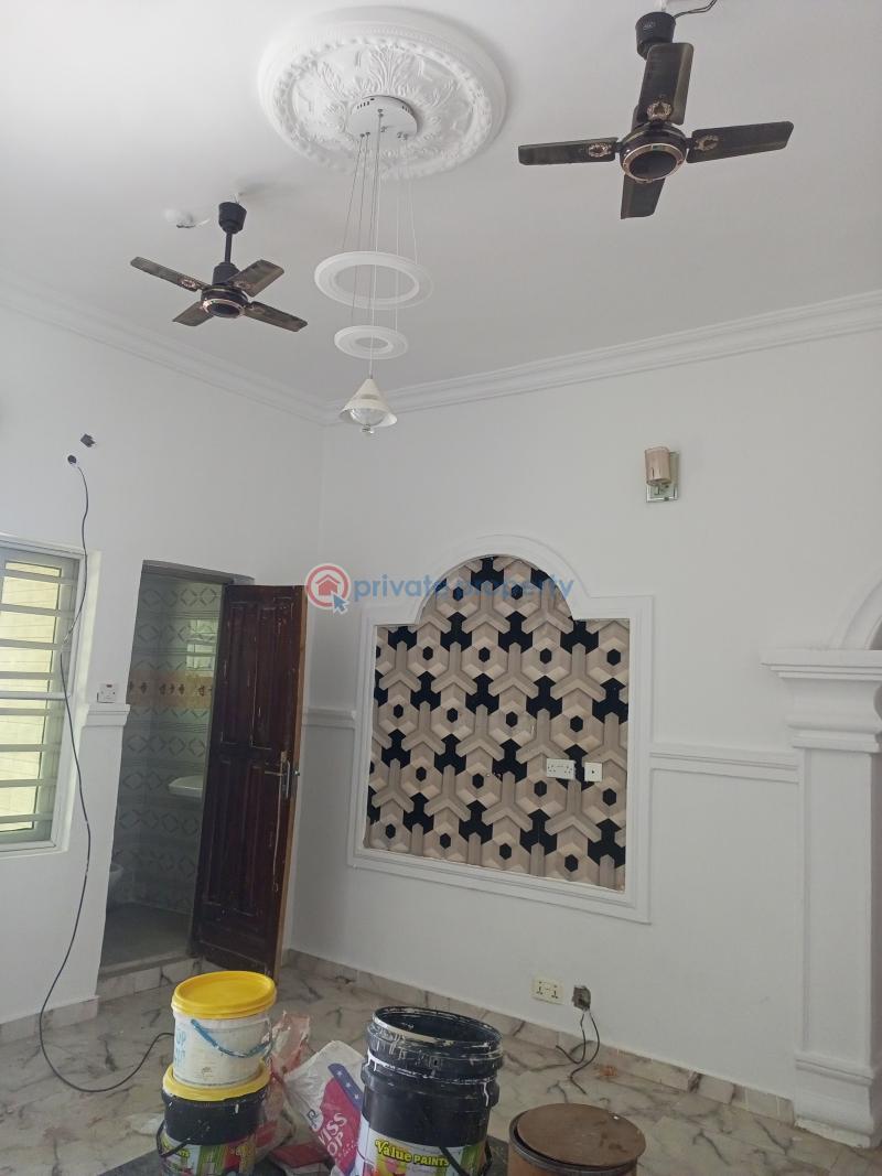 2 bedroom Flat & Apartment For Rent Tijani Salako Bucknor Estate Isolo Lagos - 12