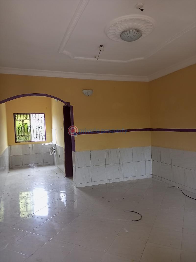 2 bedroom Block Of Flats For Rent I.k.j Bus Stop Bucknor Estate Bucknor Estate Isolo Lagos - 1