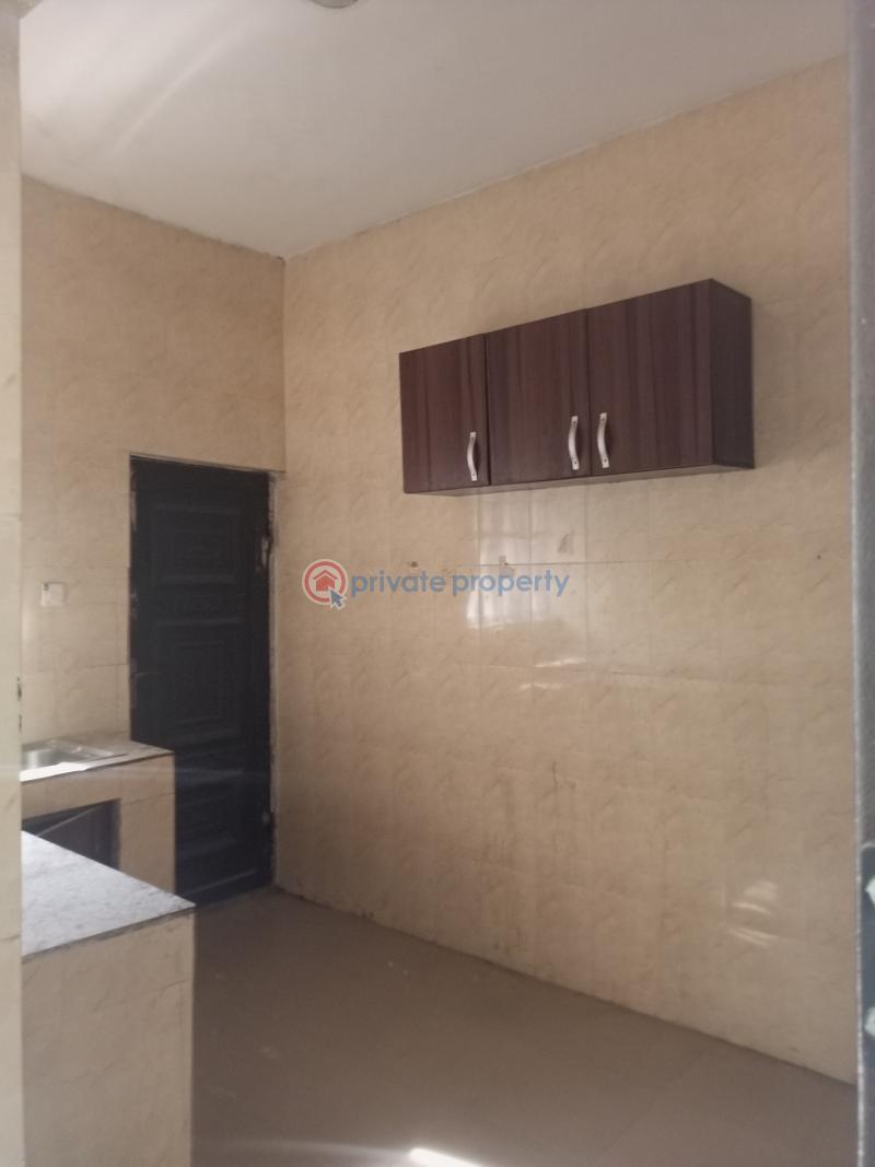 3 bedroom Flat & Apartment For Rent Tijani Salako Bucknor Estate Isolo Lagos - 8
