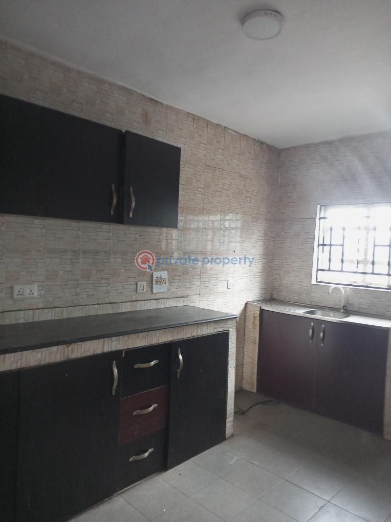 3 bedroom Flat & Apartment For Rent Transformer Bucknor Estate Isolo Lagos - 4