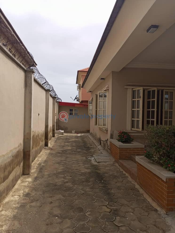 3 bedroom House For Rent Magodo Isheri Ikeja Lagos - 10