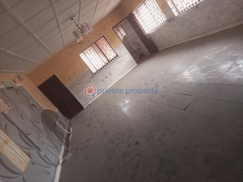 3 bedroom Flat & Apartment For Rent Agege Lagos - 3