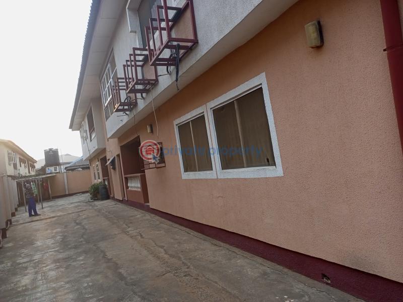 3 bedroom Flat & Apartment For Rent Agege Lagos - 8