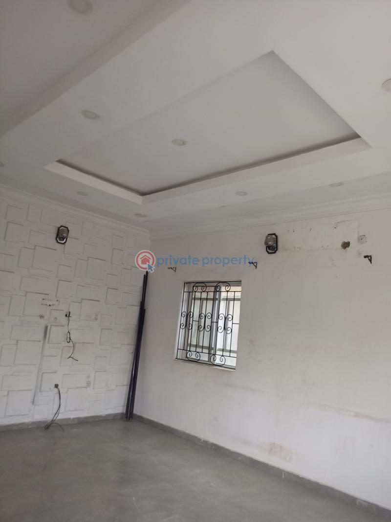 4 bedroom Flat & Apartment For Rent Transformer Bucknor Estate Isolo Lagos - 4