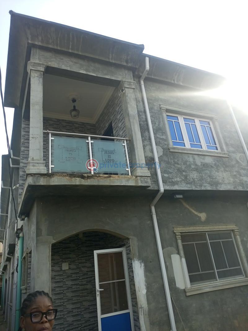 4 bedroom Flat & Apartment For Rent Transformer Bucknor Estate Isolo Lagos - 6