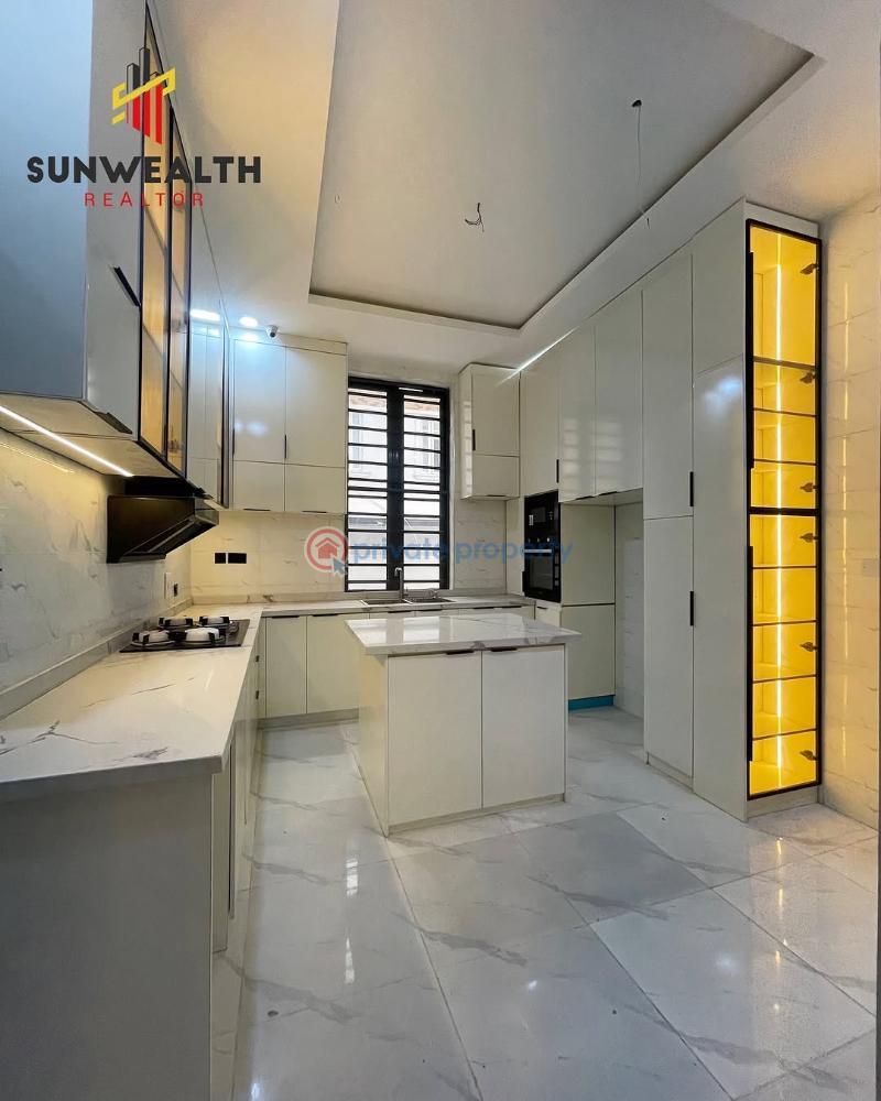 5 bedroom Detached Duplex For Sale Along Lekki Expressway Lagos - 5