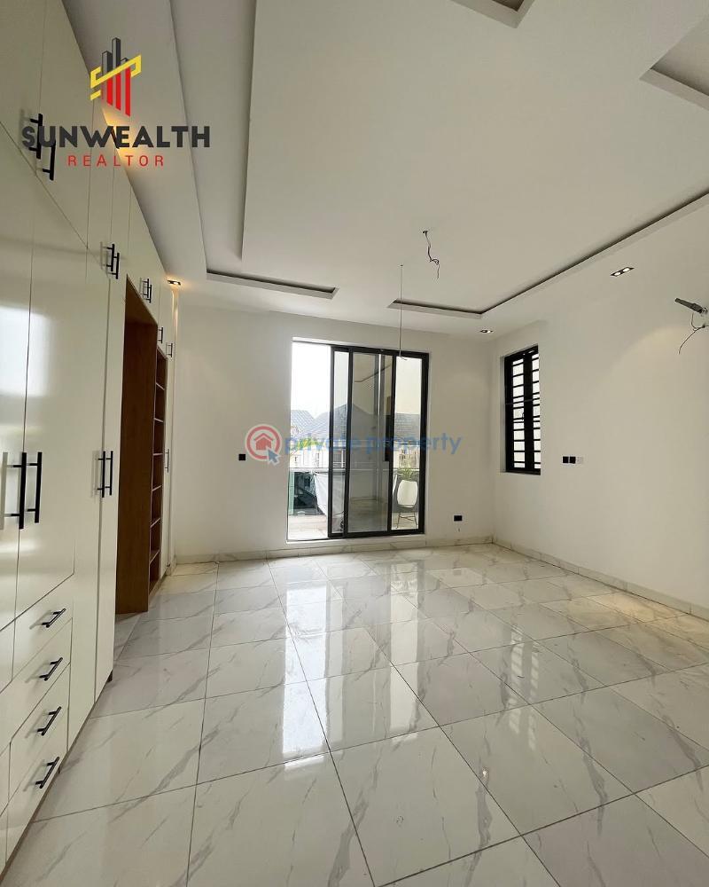 5 bedroom Detached Duplex For Sale Along Lekki Expressway Lagos - 11