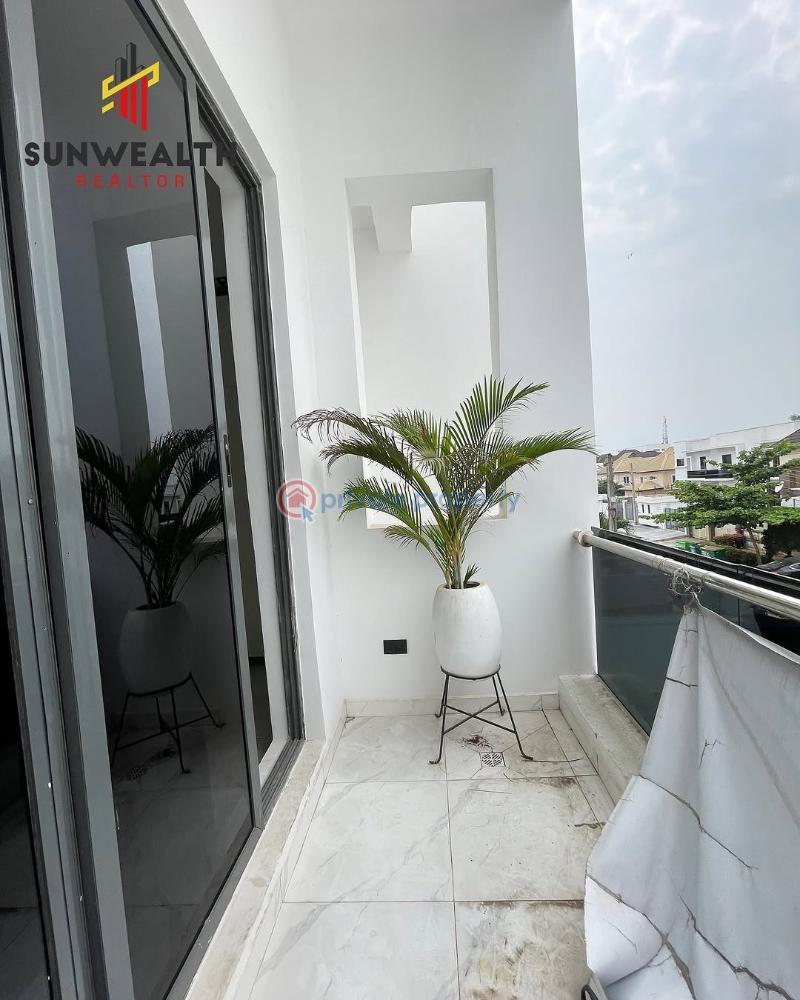 5 bedroom Detached Duplex For Sale Along Lekki Expressway Lagos - 16