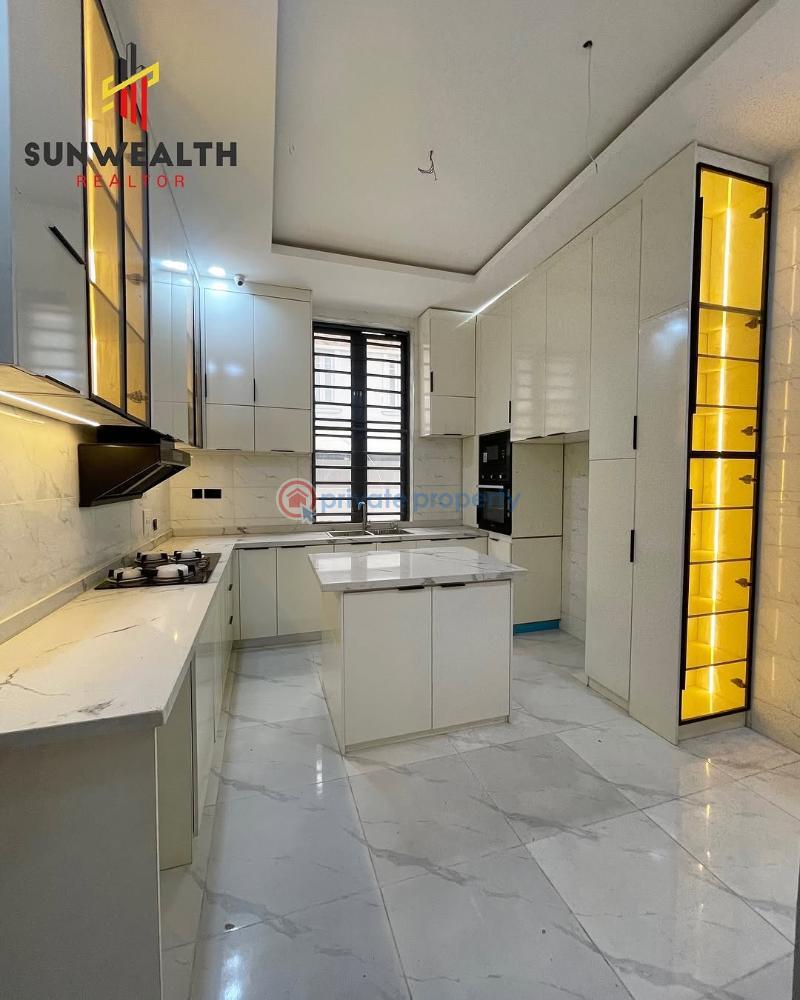 5 bedroom Detached Duplex For Sale Along Lekki Expressway Lagos - 4