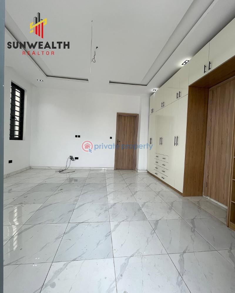 5 bedroom Detached Duplex For Sale Along Lekki Expressway Lagos - 9