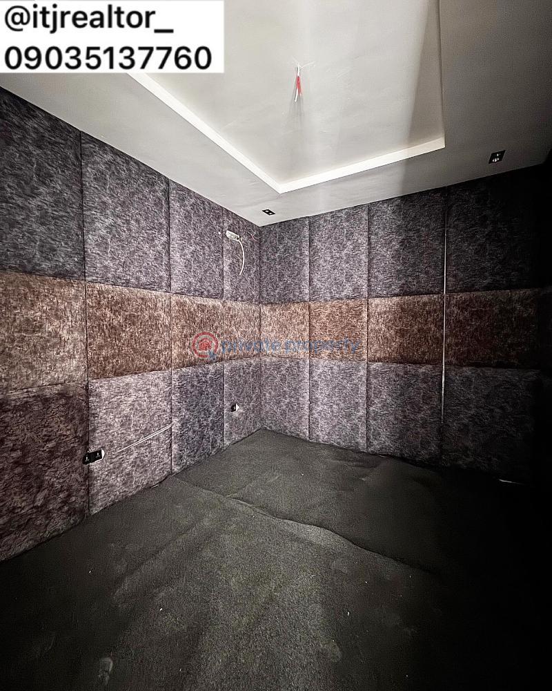 Contemporary 5 bedroom detached duplex - 8 5 bedroom Detached Duplex For Sale Ologolo Lekki Lagos - 8