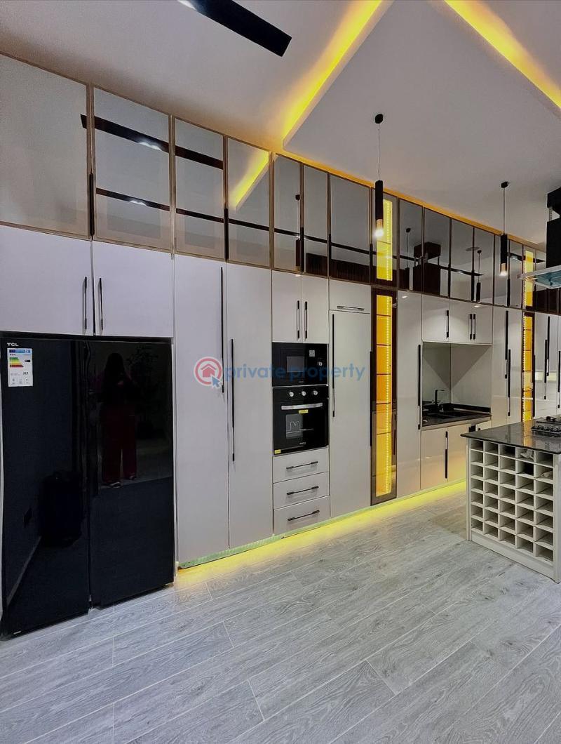 5 bedroom Detached Duplex For Sale Lekki Lagos - 1