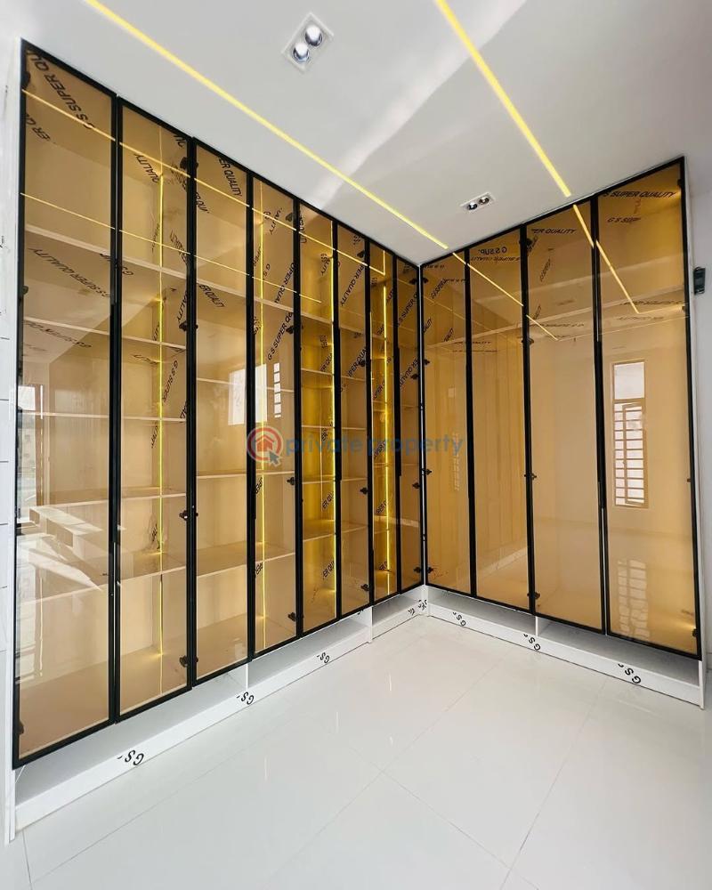 5 bedroom Detached Duplex For Sale Ikota Lekki Lagos - 11