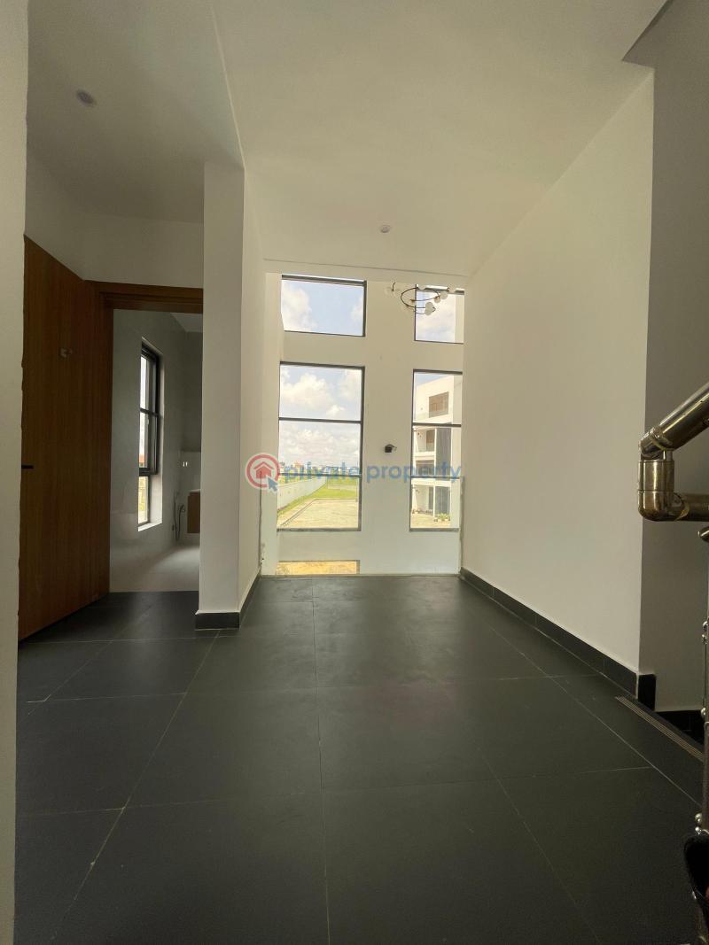 5 bedroom Flat & Apartment For Sale Lekki Lagos - 2