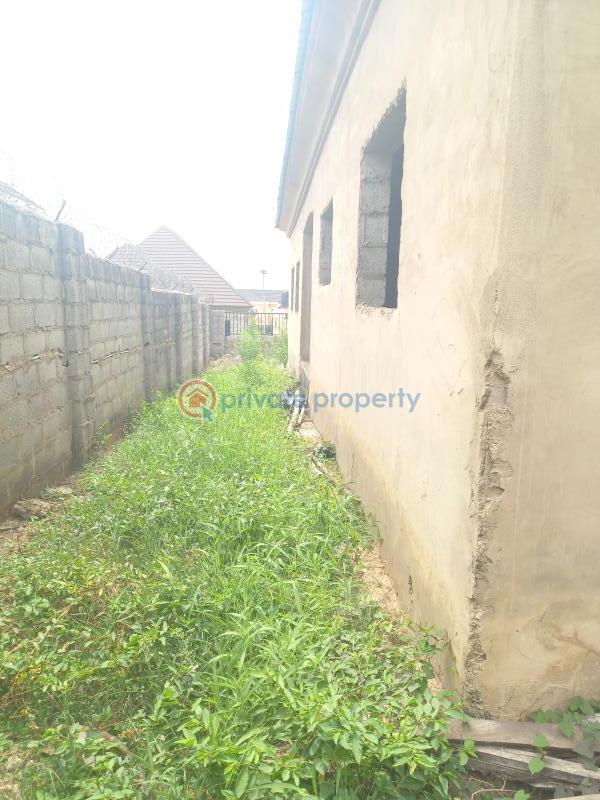 For sale 4 bedroom House Goshen Villa Estate, Pyakassa Abuja Phase 4