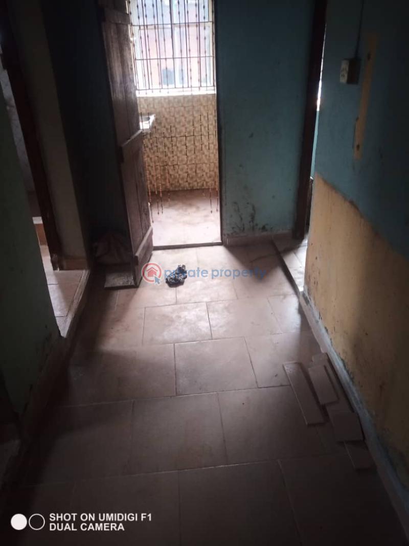 2 bedroom House For Rent Sawmill Gbagada Lagos - 8