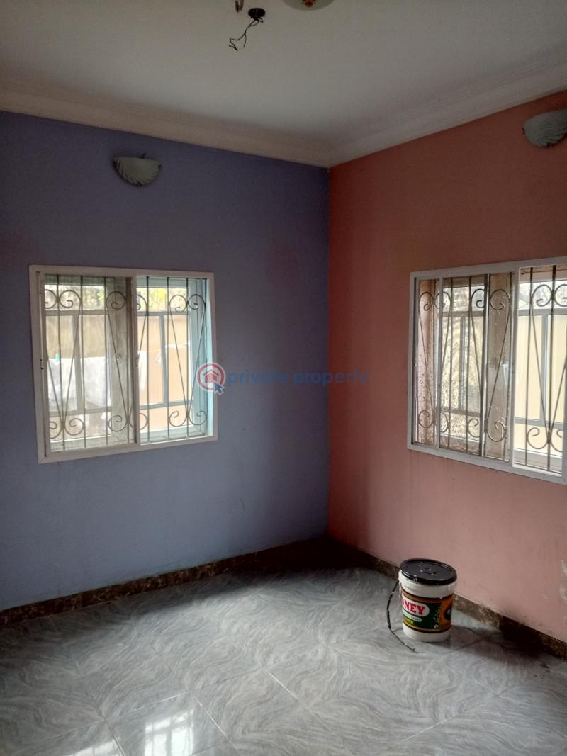 2 bedroom Block Of Flats For Rent Iyana Oworo Oworonshoki Gbagada Lagos - 10
