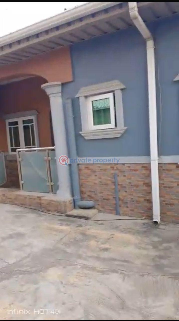 3 bedroom Detached Bungalow For Sale Ajao Estate Isolo Lagos - 0