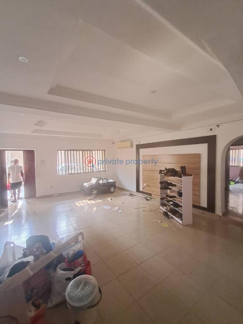 3 bedroom House For Rent By Magodo Gate Magodo GRA Phase 2 Kosofe/Ikosi Lagos - 0