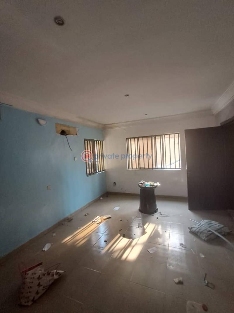 3 bedroom House For Rent By Magodo Gate Magodo GRA Phase 2 Kosofe/Ikosi Lagos - 4