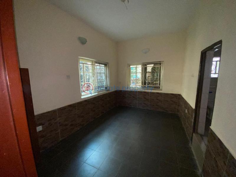 3 bedroom Block Of Flats For Rent Off Tarred Road Ago Palace Isolo Lagos - 3